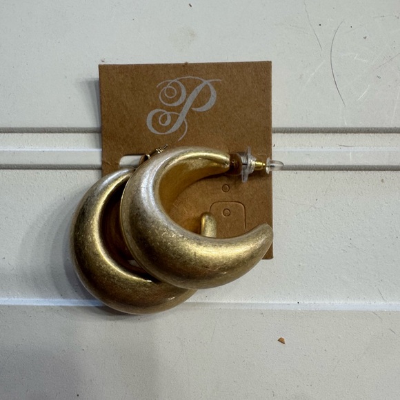 Plunder Jewelry - Plunder Designs NEW Crescent Gold Hoop Earrings